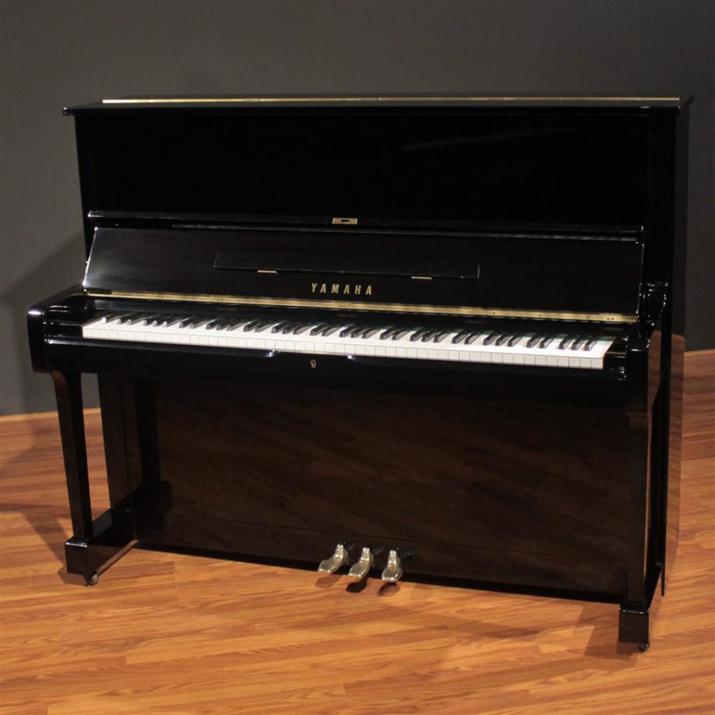 Piano Showroom U1JPE Yamaha